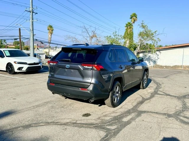 2022 Toyota RAV4 5th Gen - Image 8 of 21