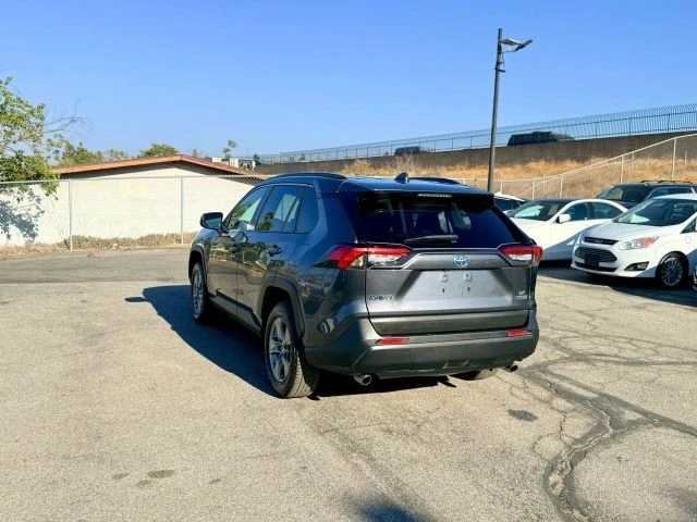 2022 Toyota RAV4 5th Gen - Image 6 of 21