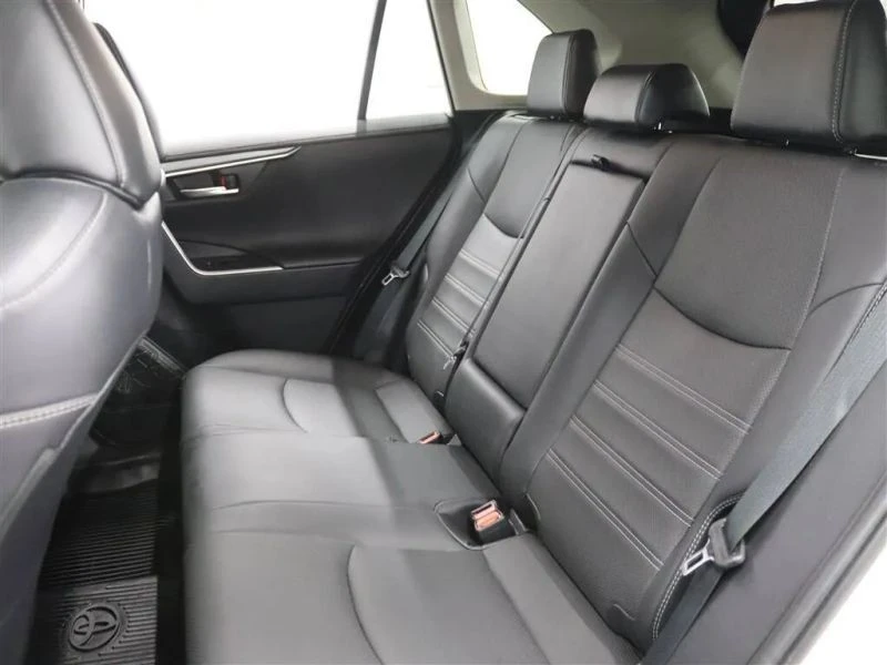 2022 Toyota RAV4 5th Gen - Image 11 of 12