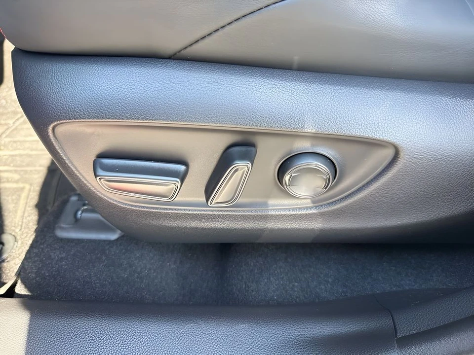 2022 Toyota RAV4 5th Gen - Image 10 of 21