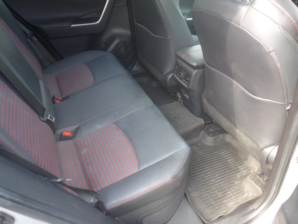 2022 Toyota RAV4 5th Gen - Image 5 of 10