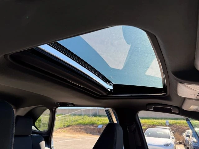 2022 Toyota RAV4 5th Gen - Image 19 of 21
