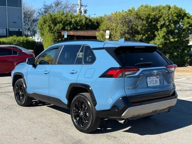 2022 Toyota RAV4 5th Gen - Image 4 of 21
