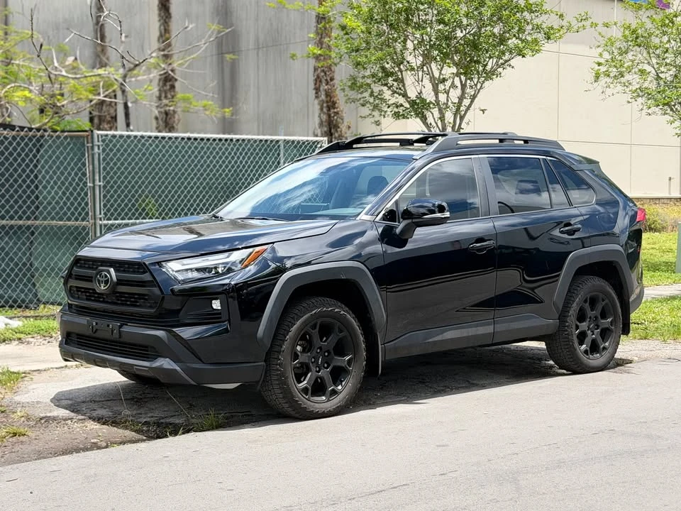 2022 Toyota RAV4 5th Gen - Image 2 of 9