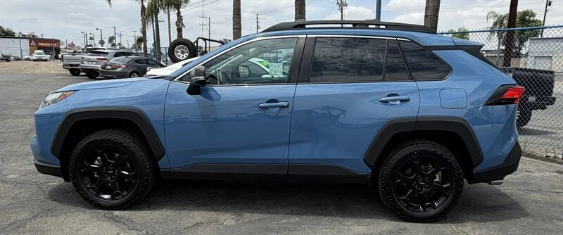 2022 Toyota RAV4 5th Gen - Image 4 of 20