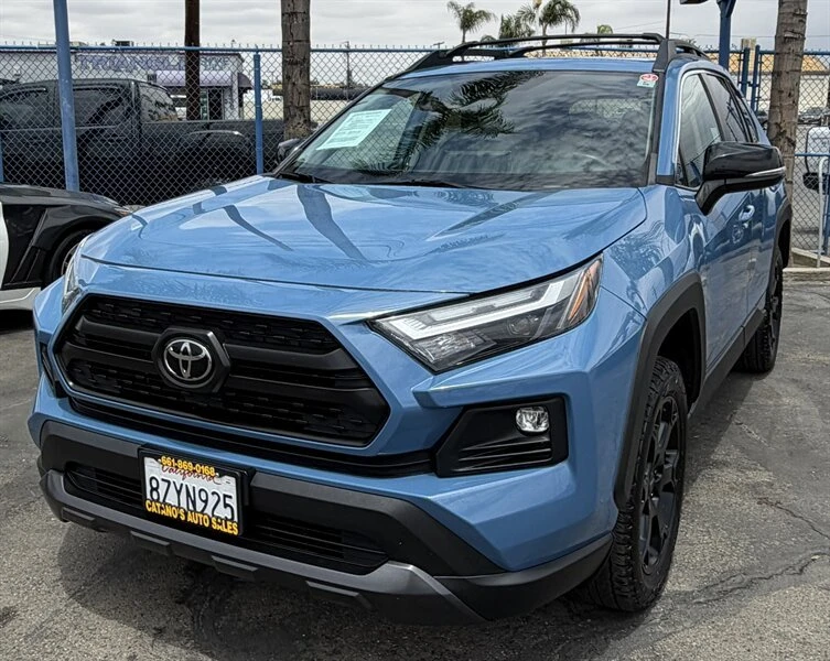 2022 Toyota RAV4 5th Gen - Image 3 of 20