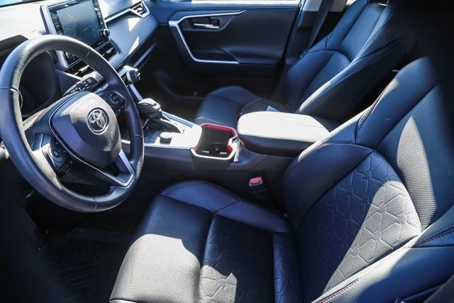 2022 Toyota RAV4 5th Gen - Image 5 of 19