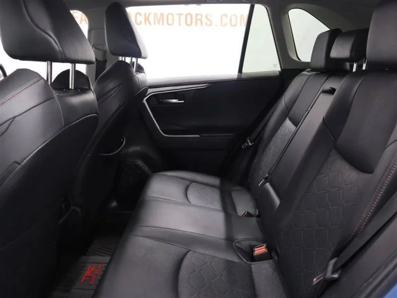 2022 Toyota RAV4 5th Gen - Image 11 of 12