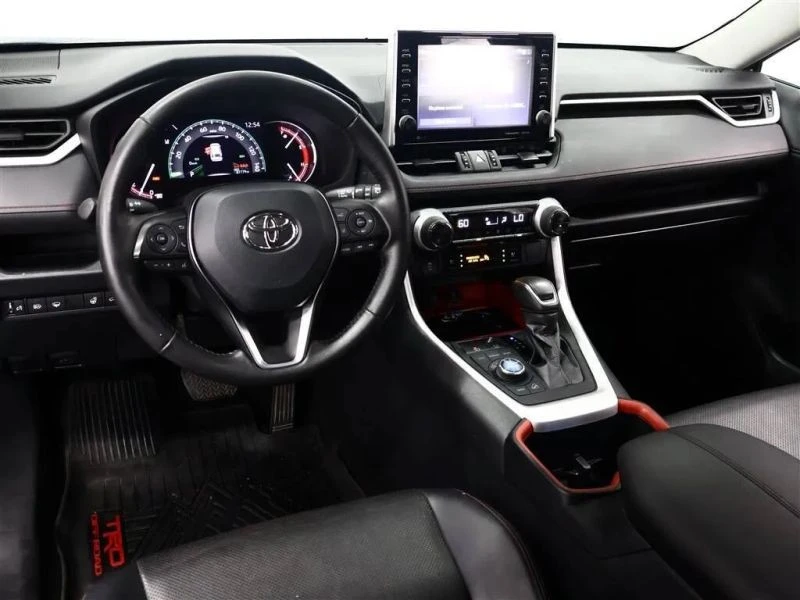 2022 Toyota RAV4 5th Gen - Image 8 of 12