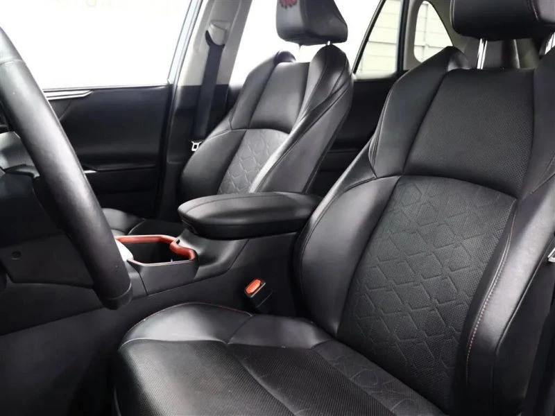 2022 Toyota RAV4 5th Gen - Image 10 of 12