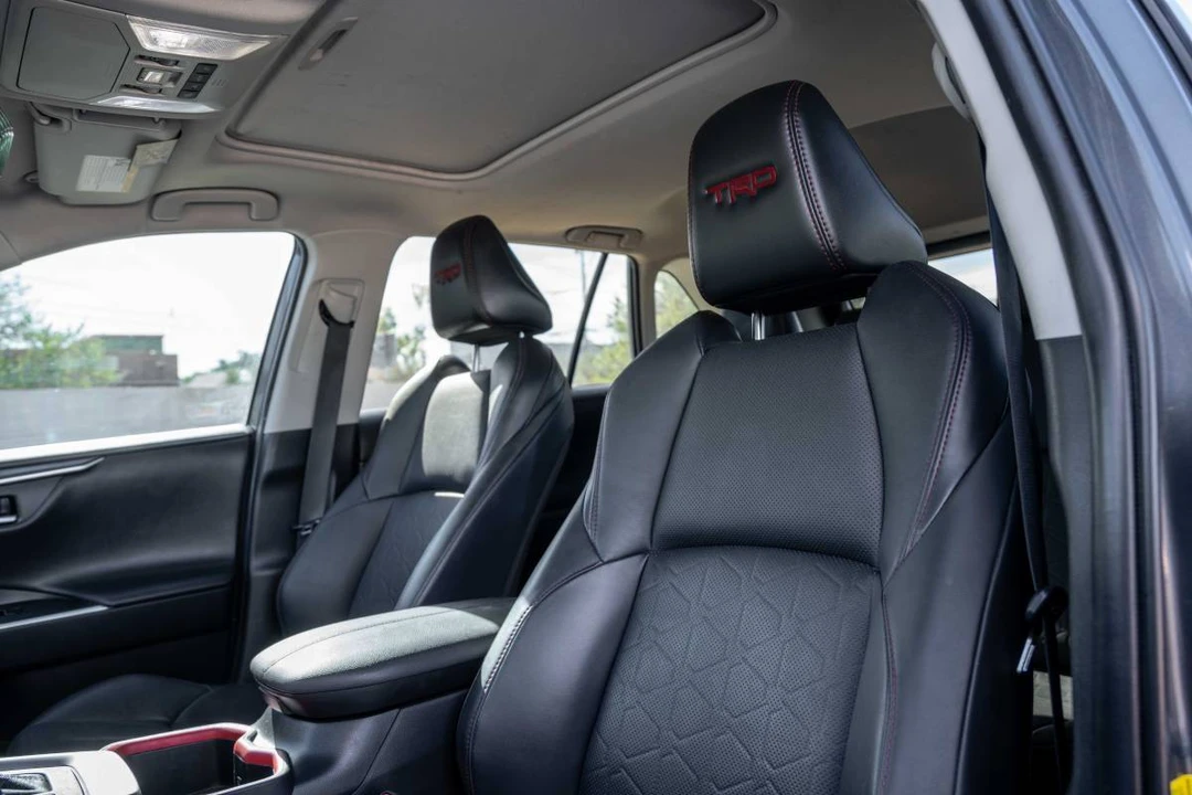 2022 Toyota RAV4 5th Gen - Image 10 of 19
