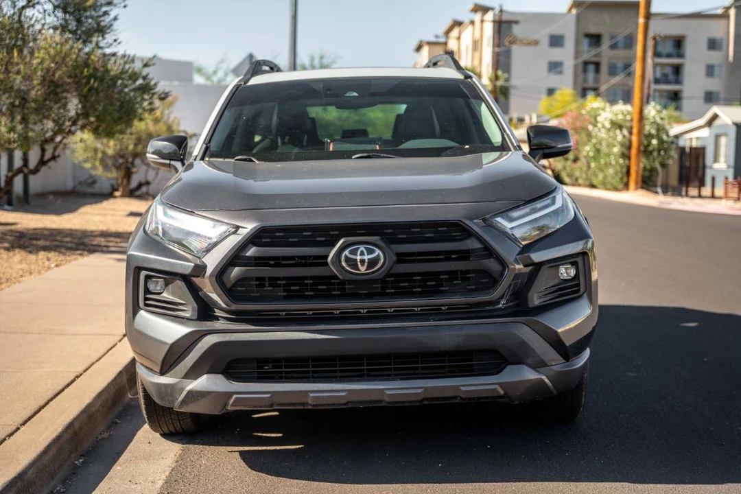 2022 Toyota RAV4 5th Gen - Image 8 of 19
