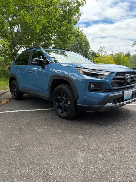 2022 Toyota RAV4 5th Gen - Image 5 of 15