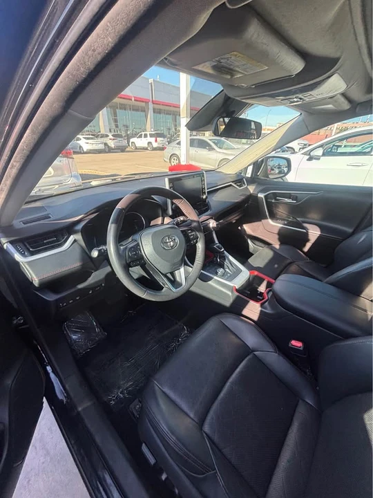 2022 Toyota RAV4 5th Gen - Image 4 of 6