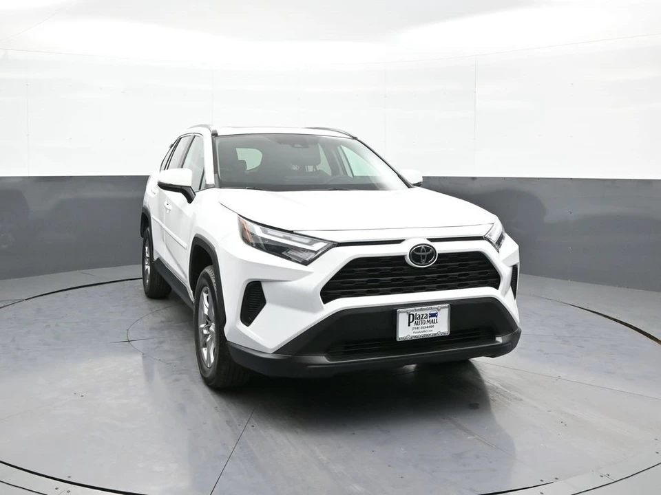 2022 Toyota RAV4 5th Gen - Image 3 of 12