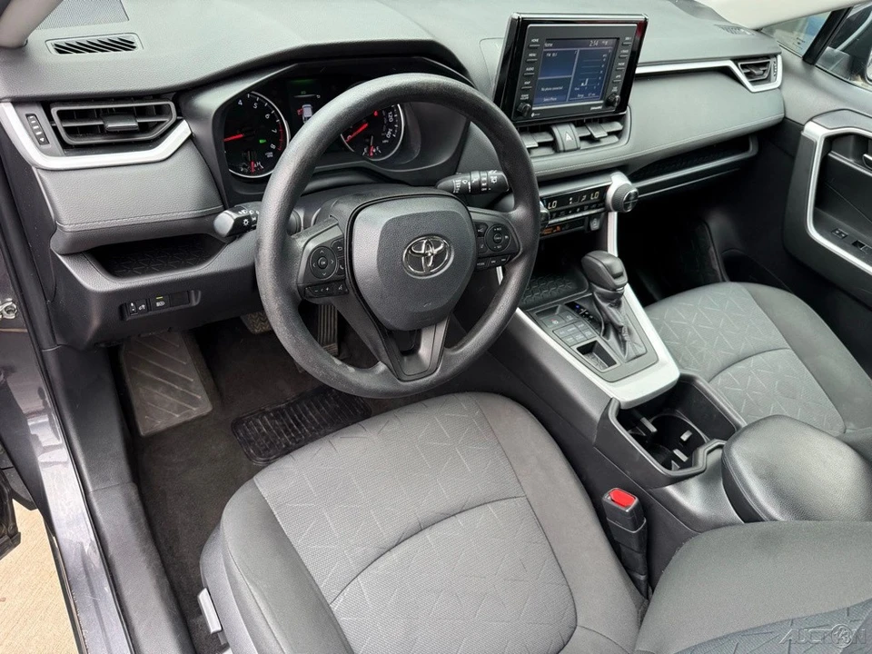 2022 Toyota RAV4 5th Gen - Image 11 of 12