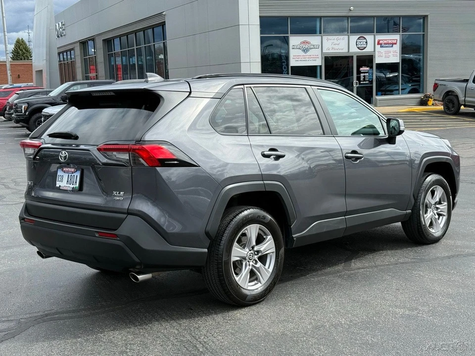 2022 Toyota RAV4 5th Gen - Image 3 of 12