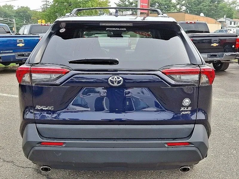 2022 Toyota RAV4 5th Gen - Image 6 of 12