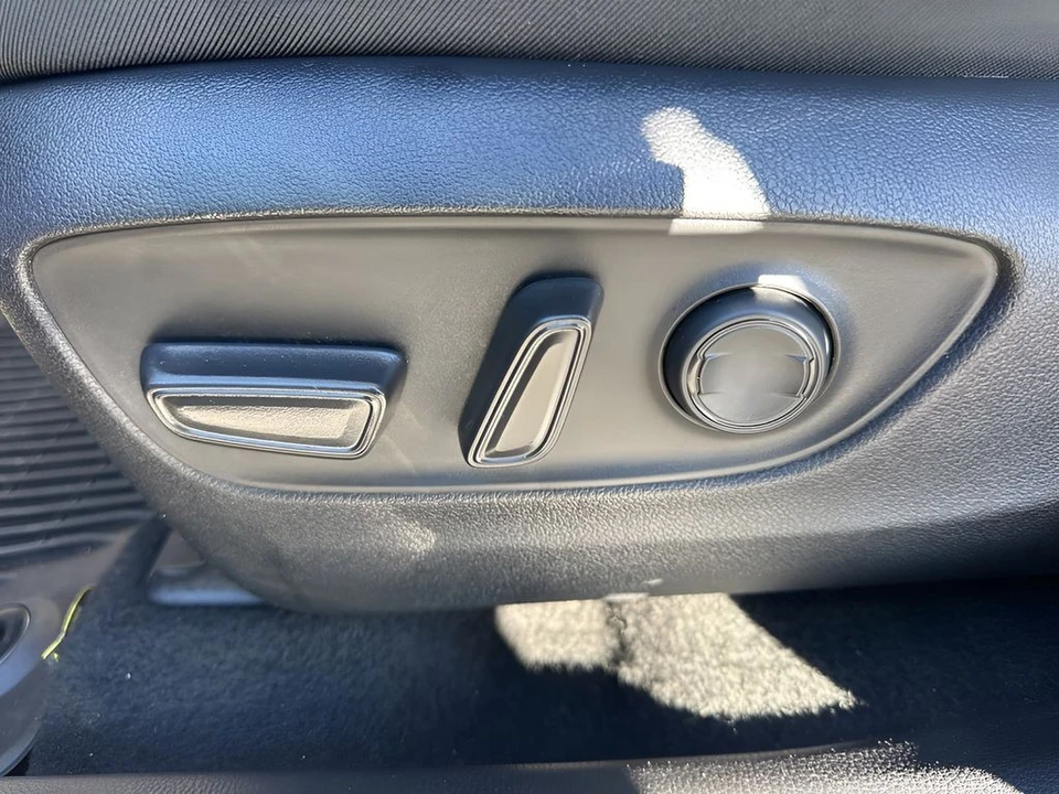 2022 Toyota RAV4 5th Gen - Image 10 of 12