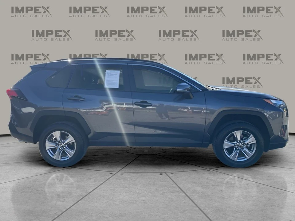 2022 Toyota RAV4 5th Gen - Image 6 of 12