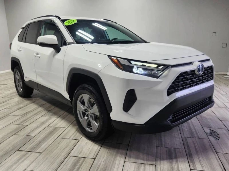 2022 Toyota RAV4 5th Gen - Image 7 of 12