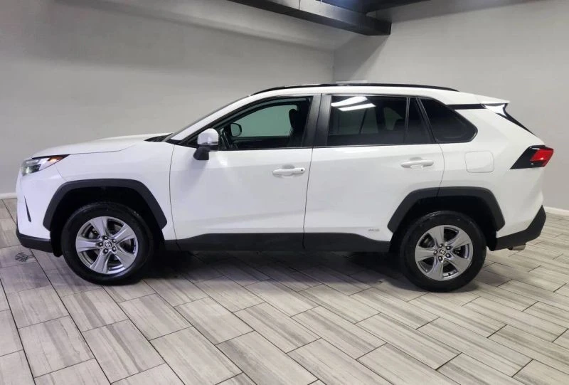 2022 Toyota RAV4 5th Gen - Image 2 of 12