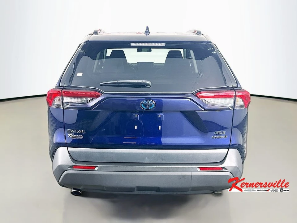 2022 Toyota RAV4 5th Gen - Image 6 of 21