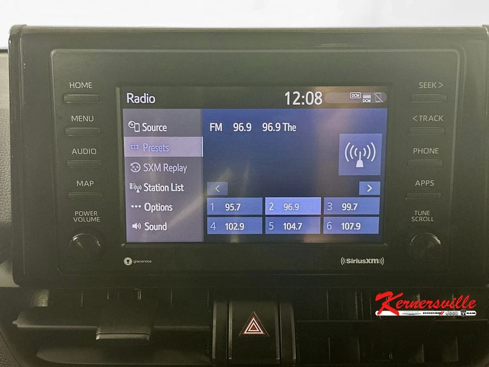 2022 Toyota RAV4 5th Gen - Image 17 of 21