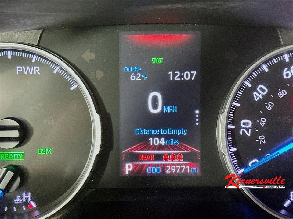 2022 Toyota RAV4 5th Gen - Image 15 of 21