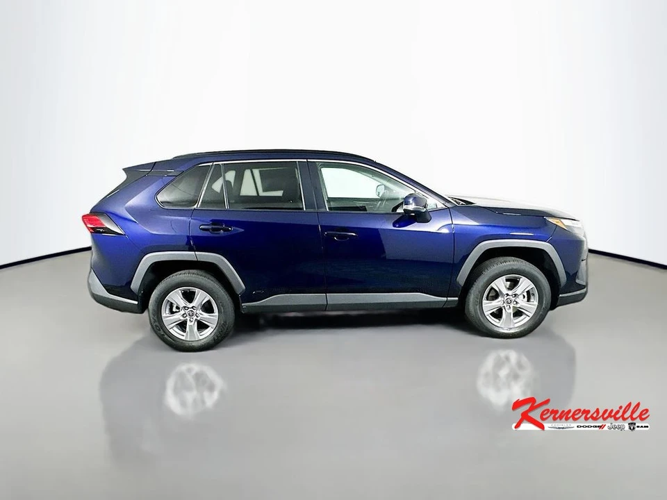 2022 Toyota RAV4 5th Gen - Image 8 of 21