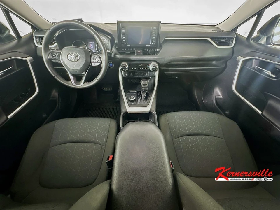 2022 Toyota RAV4 5th Gen - Image 10 of 21