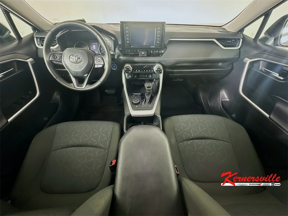 2022 Toyota RAV4 5th Gen - Image 10 of 21