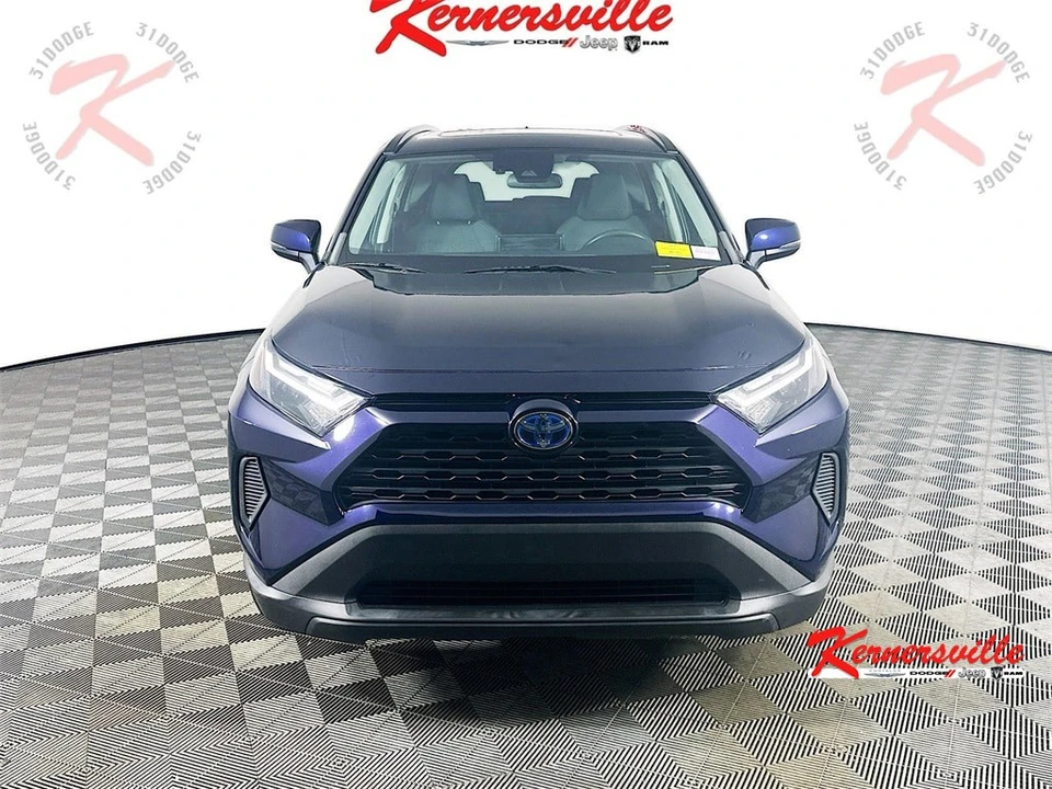 2022 Toyota RAV4 5th Gen - Image 2 of 21