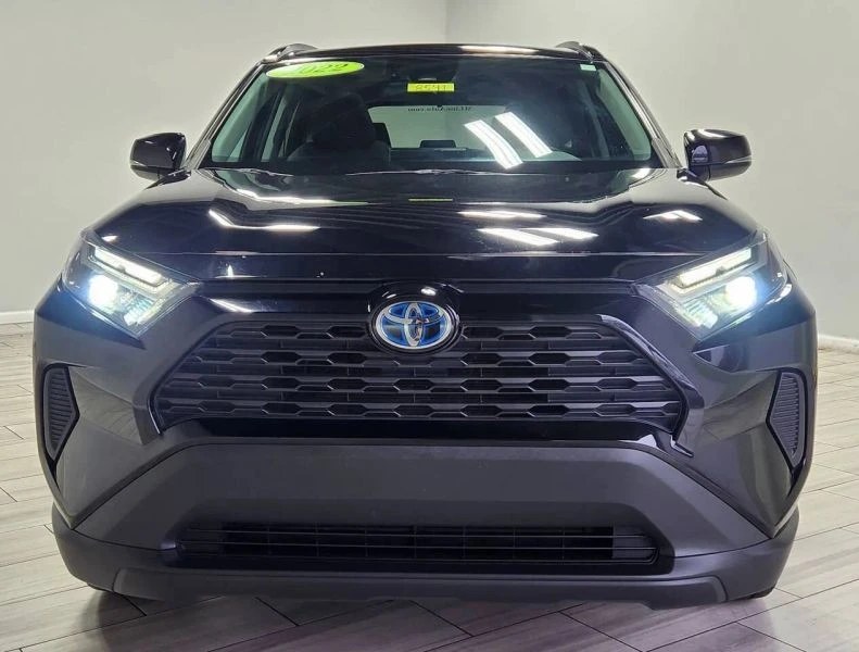 2022 Toyota RAV4 5th Gen - Image 8 of 12