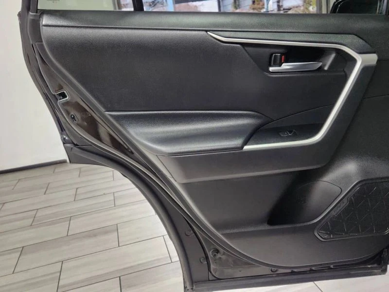2022 Toyota RAV4 5th Gen - Image 12 of 12