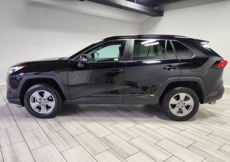 2022 Toyota RAV4 5th Gen - Image 2 of 12