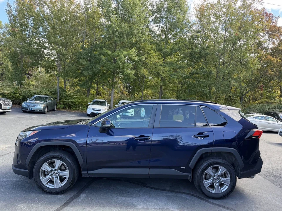 2022 Toyota RAV4 5th Gen - Image 6 of 21