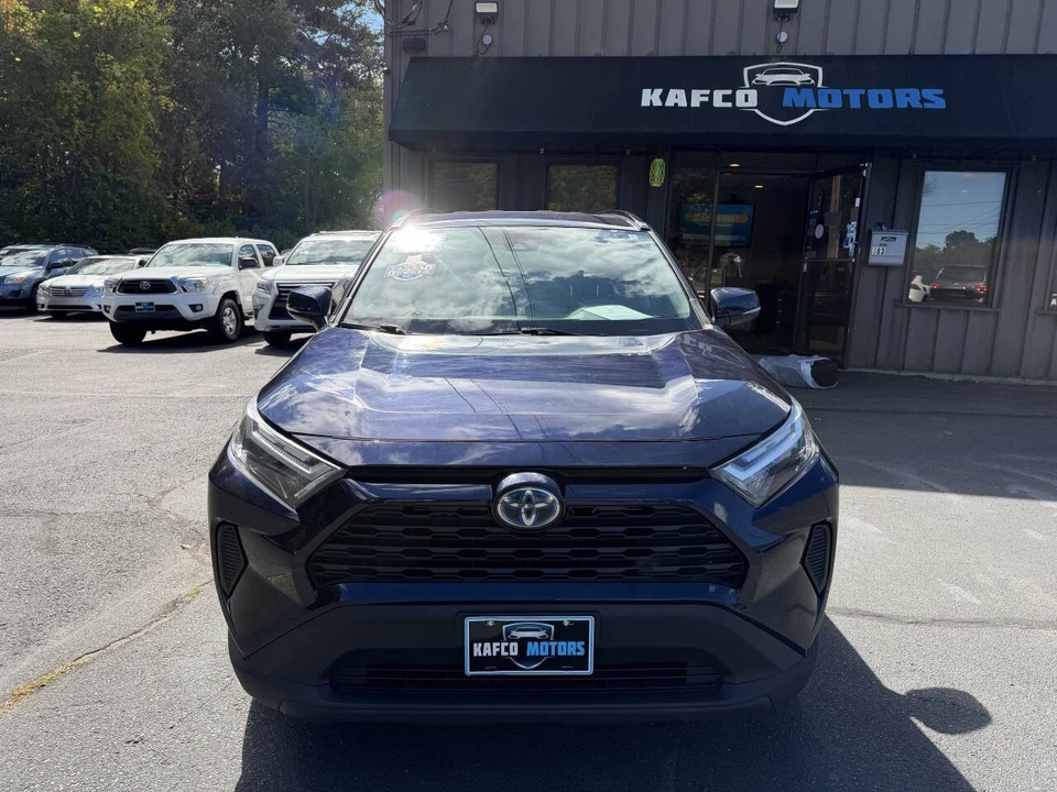2022 Toyota RAV4 5th Gen - Image 2 of 21