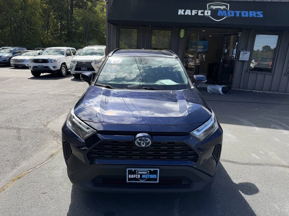2022 Toyota RAV4 5th Gen - Image 3 of 21
