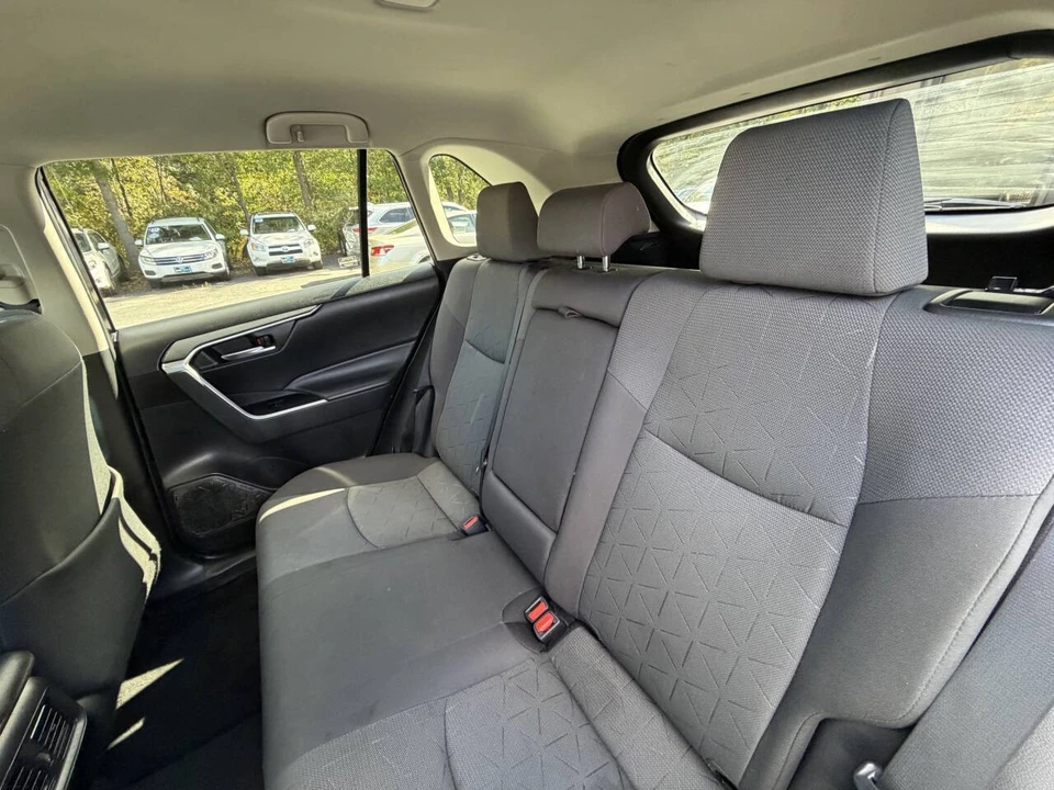 2022 Toyota RAV4 5th Gen - Image 20 of 21