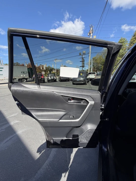 2022 Toyota RAV4 5th Gen - Image 21 of 21