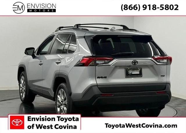 2022 Toyota RAV4 5th Gen - Image 10 of 12