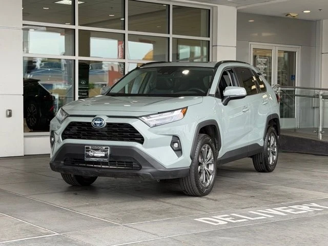 2022 Toyota RAV4 5th Gen - Image 2 of 21