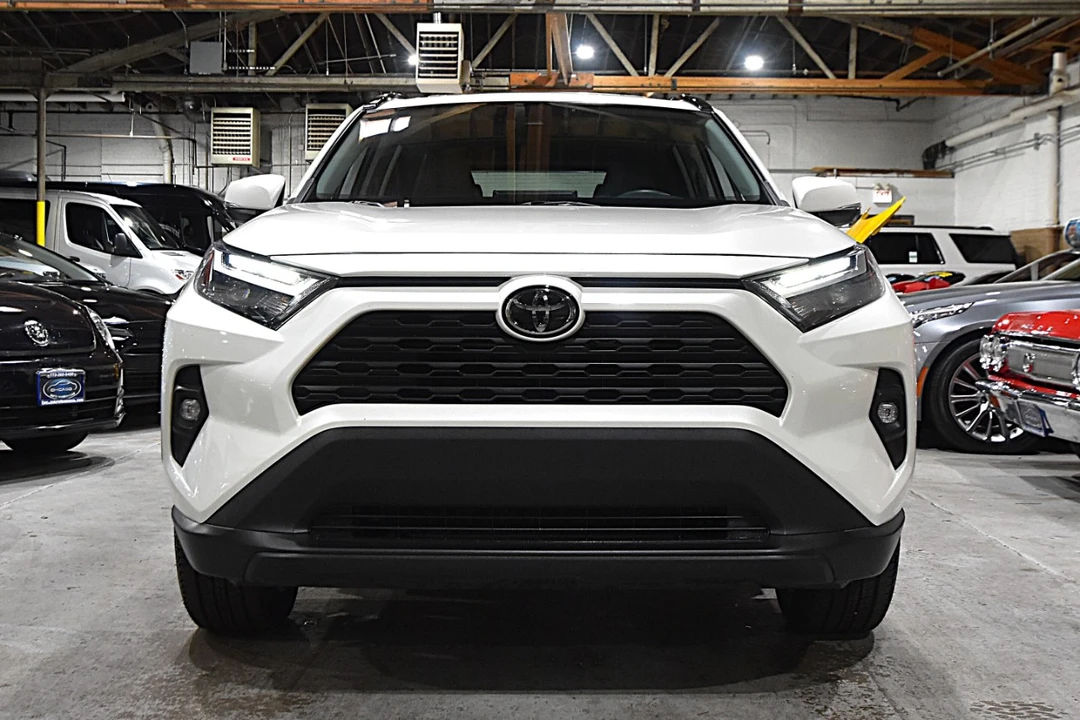 2022 Toyota RAV4 5th Gen - Image 2 of 12