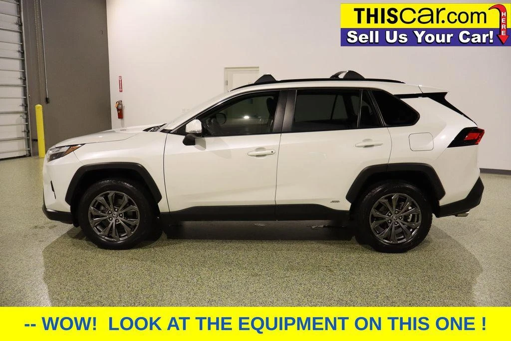 2022 Toyota RAV4 5th Gen - Image 3 of 12