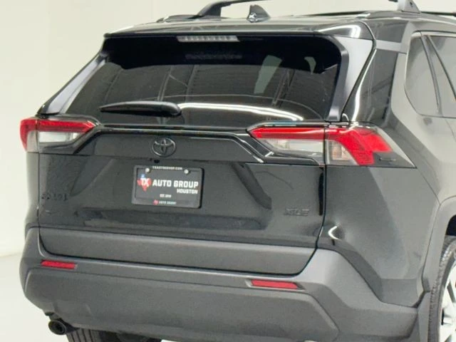 2022 Toyota RAV4 5th Gen - Image 12 of 12
