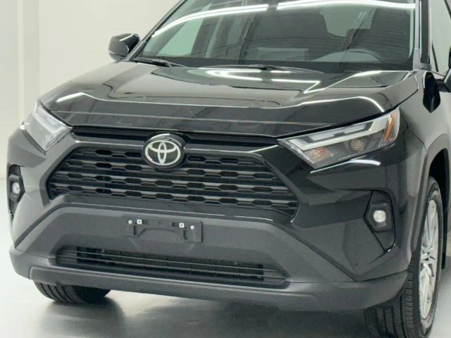 2022 Toyota RAV4 5th Gen - Image 9 of 12