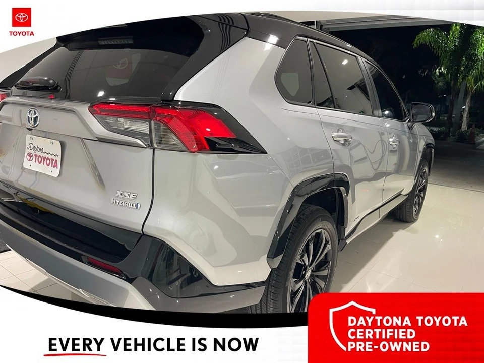 2022 Toyota RAV4 5th Gen - Image 7 of 12