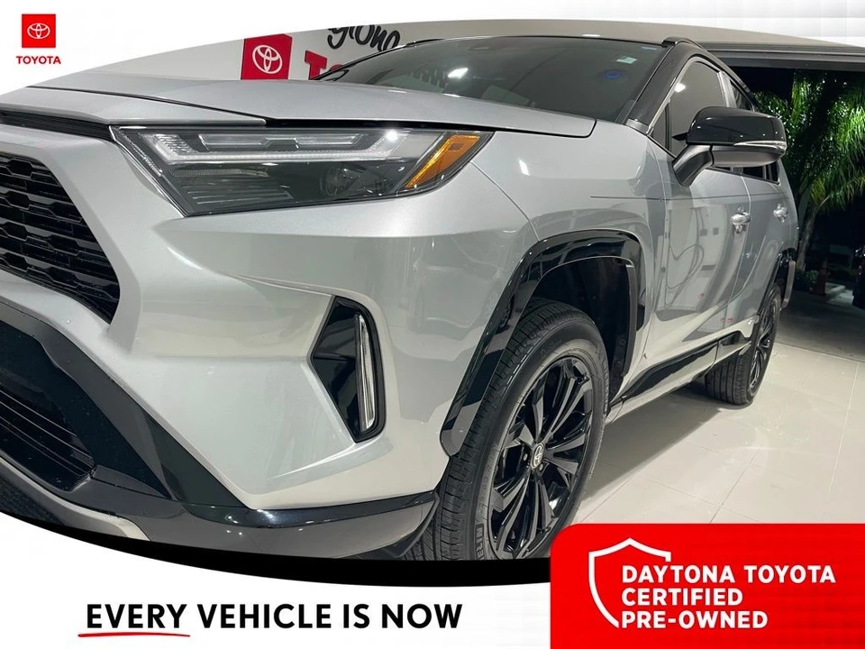 2022 Toyota RAV4 5th Gen - Image 10 of 12