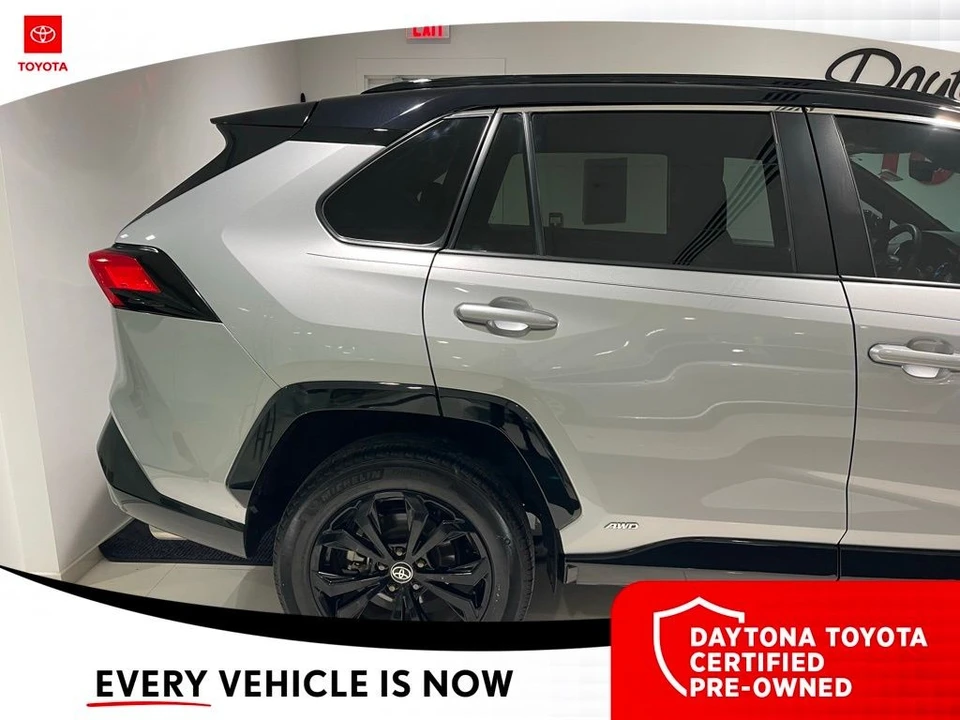 2022 Toyota RAV4 5th Gen - Image 4 of 12